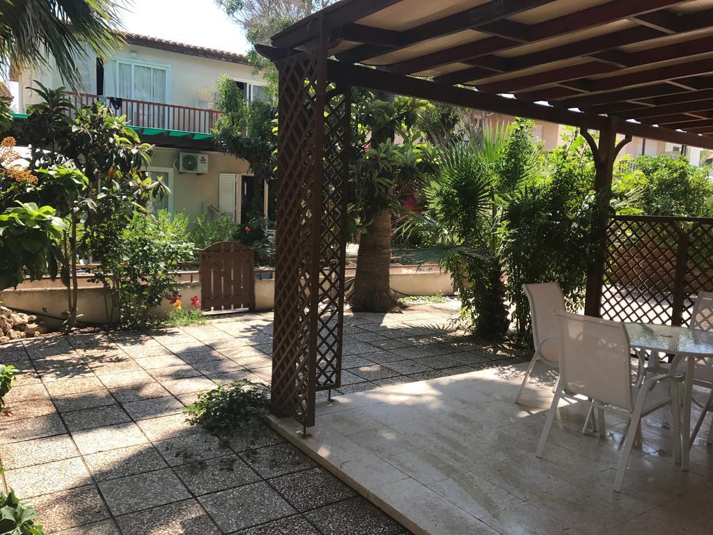הוילה פרבוליה Maria Petros Beach Houses מראה חיצוני תמונה